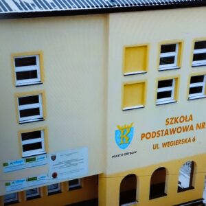 Budynek szkoły przy ulicy Węgirskiej