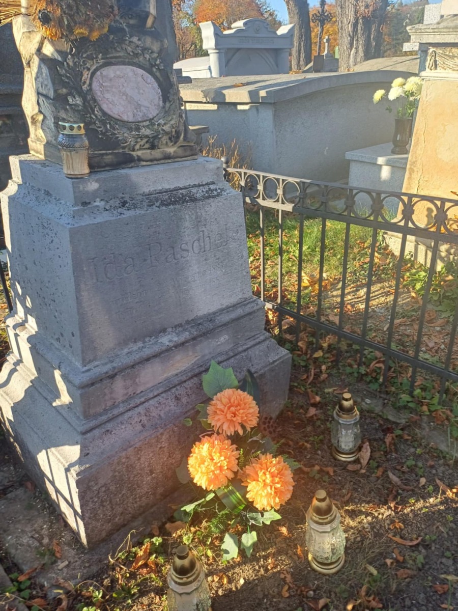 ZABYTKOWE, ZAPOMNIANE MOGIŁY